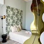 Numo Gare Perrache Apartman *