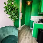 Numo Gare Perrache Apartman *