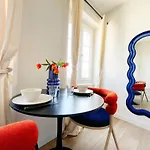 Numo Gare Perrache Apartman *